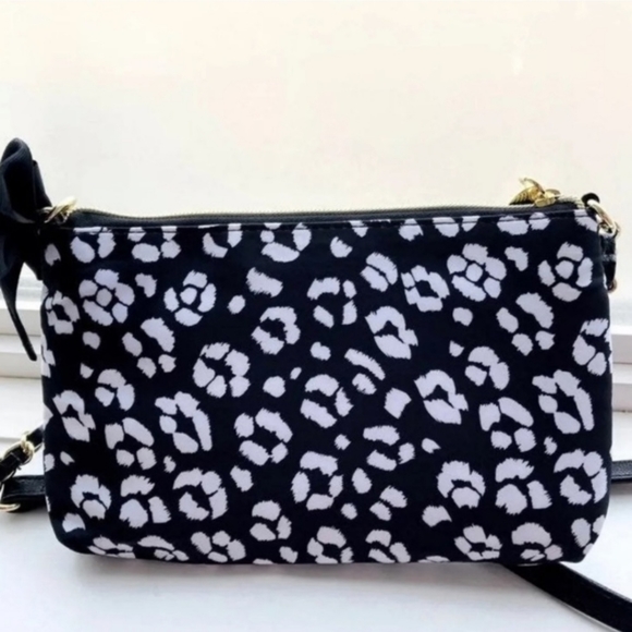 BETSEY JOHNSON LEOPARD PRINT SHOULDER BAG - Picture 7 of 8